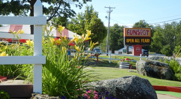 The FUNSPOT Arcade In New Hampshire With 600 Vintage Games Will Bring Out Your Inner Child