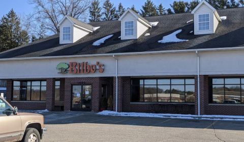 Bilbo's Pizza, A Lord Of The Rings-Themed Restaurant In Michigan, Is Worth The Journey