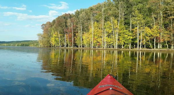 The Best Places To Go Kayaking And Paddleboarding Around New York’s Finger Lakes