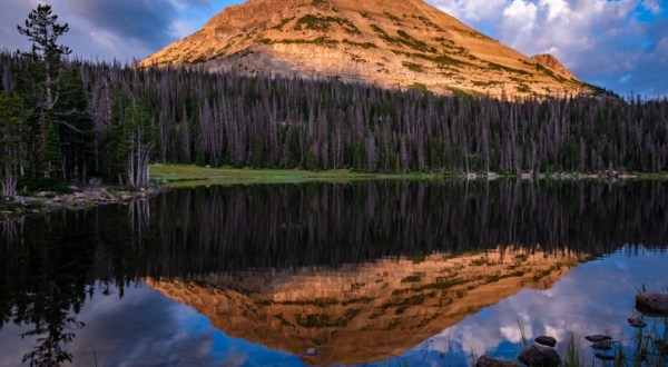 Take An Easy Loop Trail Past Some Of The Prettiest Scenery In Utah On The Mirror Lake Shoreline Loop