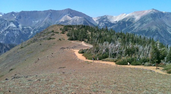 The Gorgeous 1.5-Mile Hike In Oregon’s Wallowas That Will Lead You Past A Mountain Summit