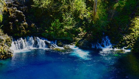 This Hidden Lagoon In Oregon Has Some Of The Bluest Water In The State