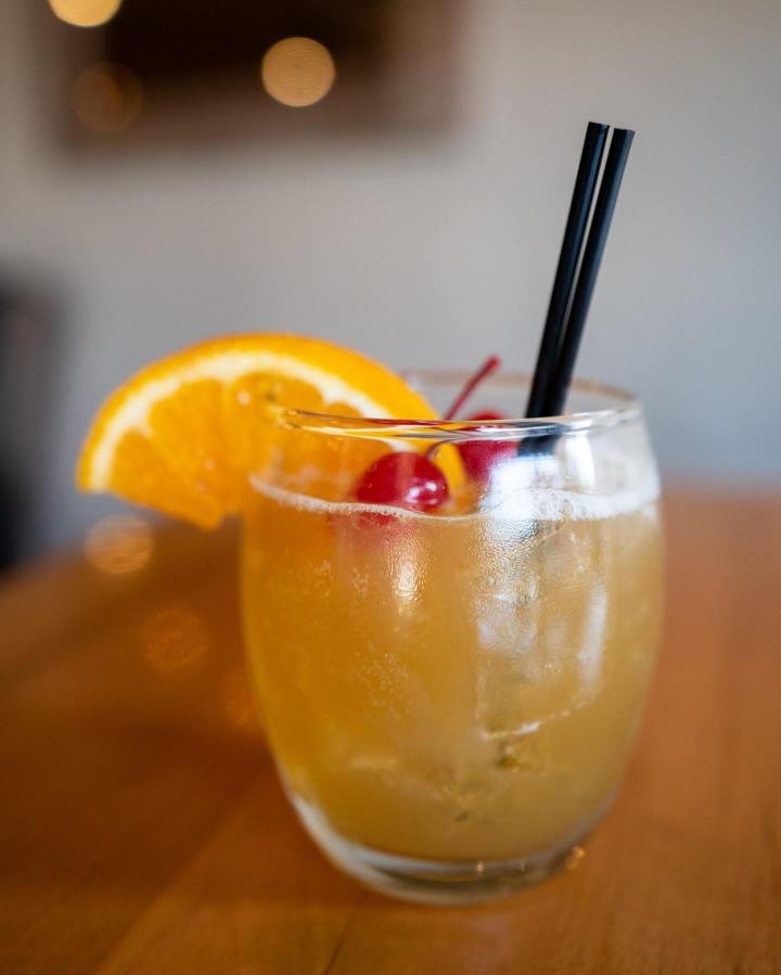 specialty drinks at Harvest Moon Craft Kitchen