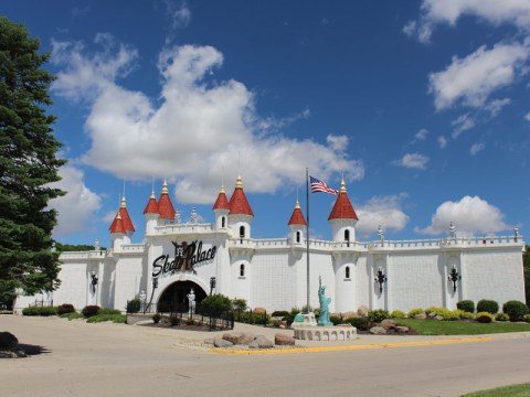 There's A Castle In Iowa That's Also A Roller Rink And It's A Skater's Happy Place