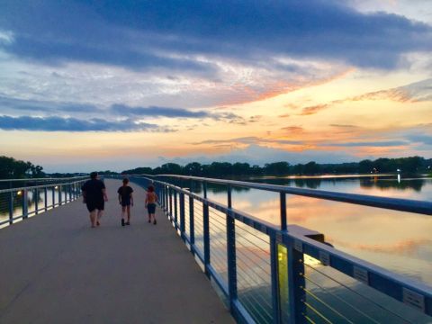Hike The Kruidenier Trail To See An Iowa Skyline And Sunset You Won't Forget