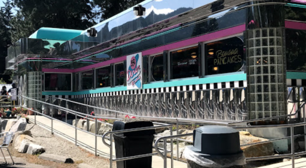 Travel Back In Time With A Trip To The 59er Diner In Washington