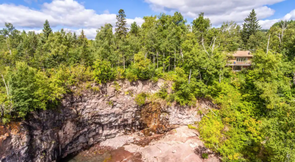 This Cliffside Cottage With An Amazing Lake Superior View Is An Outstanding Minnesota Getaway