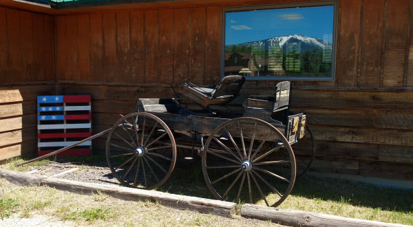 Wyoming’s Charming Elk Mountain Museum Is A Spot Off The Beaten Path That’s So Worth a Visit