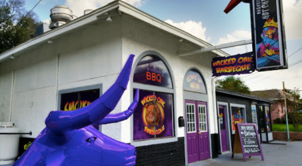 Wicked Oak Barbeque In Florida Slings Brilliant, No-Frills BBQ Until They Sell Out