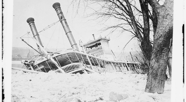 Not Many Know About The Century-Old Shipwreck That Occurred In This West Virginia River