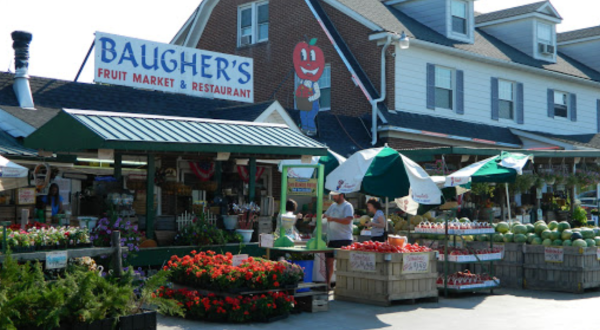 Baugher’s Fruit Market In Maryland Offers Fresh Homemade Pie To Die For