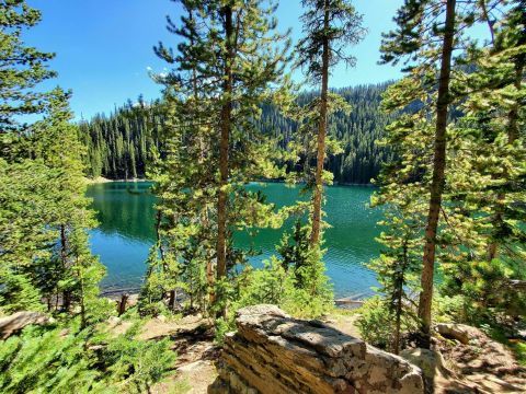 Hike To An Emerald Lagoon On The Easy Crater Lake Trail In Wyoming