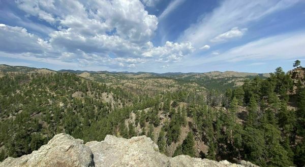 The Magnificent Overlook In South Dakota That’s Worthy Of A Little Adventure