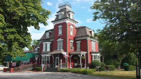 Stay Three Blocks From The Beach At The Garfield Inn, A 150 Year-Old Bed And Breakfast In Michigan