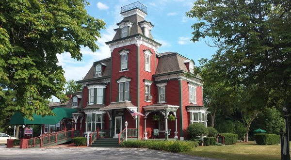 Stay Three Blocks From The Beach At The Garfield Inn, A 150 Year-Old Bed And Breakfast In Michigan