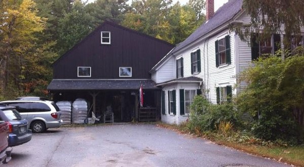 Old Number Six Book Depot Is A 2-Story Bookstore In New Hampshire That Is Like Something From A Dream