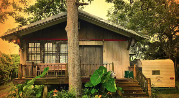 This Quirky HonkyTonk Airbnb In Louisiana Could Be Your Perfect Weekend Getaway