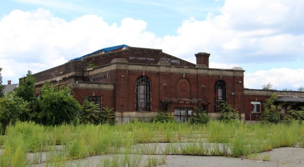 Visit This Abandoned Railway Station In Rhode Island For An Adventure Into The Past