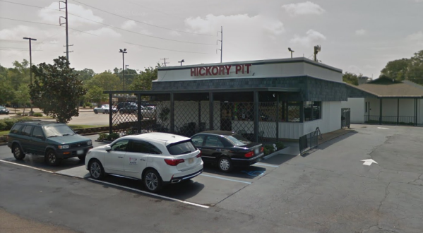 A Decades-Old Landmark, Hickory Pit In Mississippi Has Been Frequented By Diners From Near And Far       