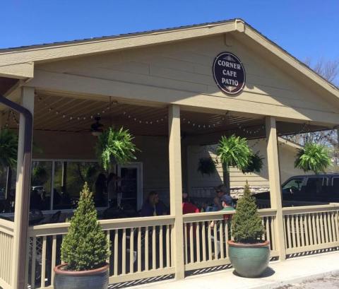 Enjoy Patio Dining, Grecian Specialities And Scrumptious Brunch Options At The Corner Cafe In Ohio