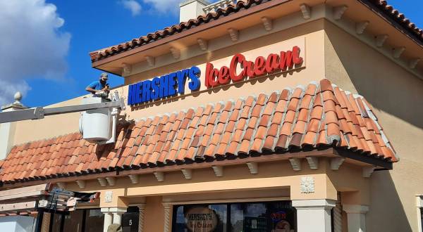 The Old-School Parlor, Howard’s Hershey’s Ice Cream In Florida, Has Nearly 50 Scoop Flavors