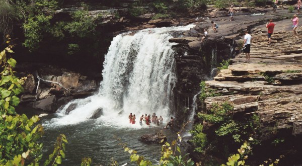 Swimming At Alabama’s Little River Canyon Is One Of The South’s Best Outdoor Adventures