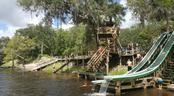 Spend A Refreshing Day Keeping Cool At Bob’s River Place In Florida