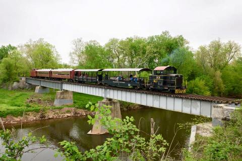 Walkersville Southern Railroad Offers Some Of The Most Breathtaking Views In Maryland