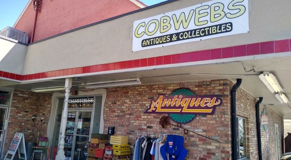 Discover A Treasure Trove Of Novelties At Cobwebs Antiques & Collectibles In Utah