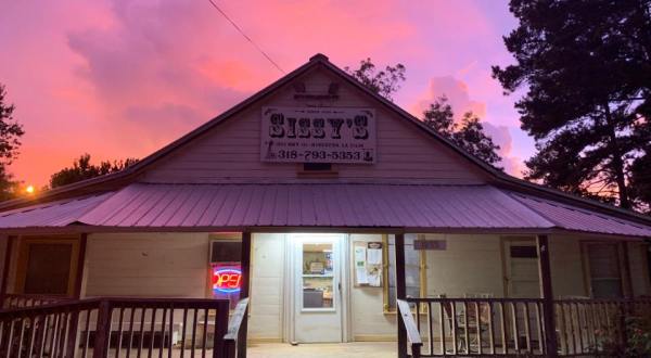 You Better Come Hungry To The Buffet At Sissy’s Restaurant In Louisiana