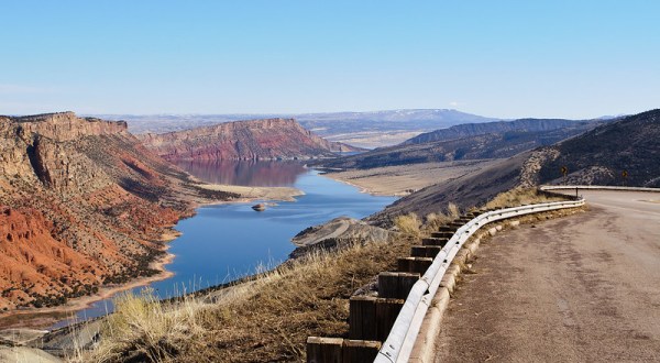 The Flaming Gorge In Southern Wyoming Looks Like A Landscape From Another Planet