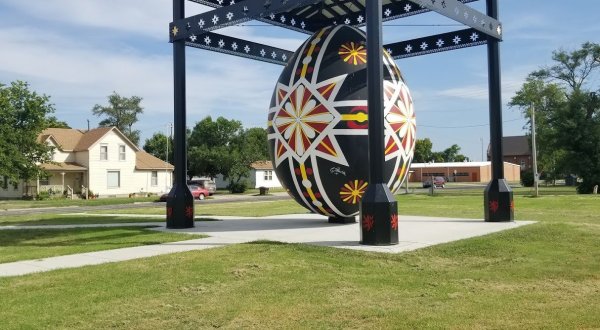 11 Funky Roadside Attractions You Can’t Find Anywhere Else But Kansas