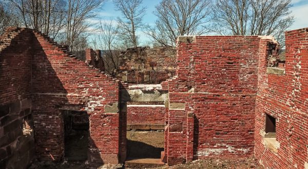 Visit These Fascinating Prison Ruins In Connecticut For An Adventure Into The Past