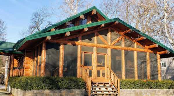 Wake Up To Eagles Right Outside Your Door At This Mississippi River Log Cabin In Iowa