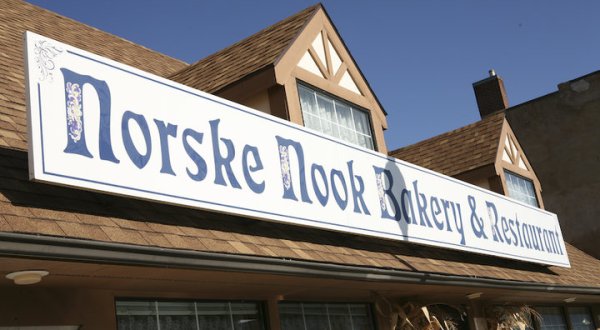 People Drive From All Over Wisconsin To Try The Homemade Pies At The Norske Nook