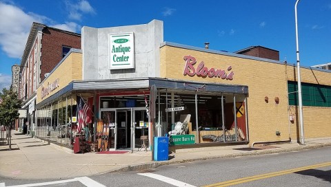 Laconia Antique Center Is A Two-Story Shop In New Hampshire That's Almost Too Good To Be True