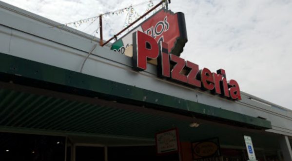 The Plates Are Piled High With Pizza At The Delicious Papa Angelo’s Pizza In Oklahoma