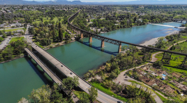 Take A Walk Across The Diestelhorst Bridge In Northern California For Views Of The Sacramento River