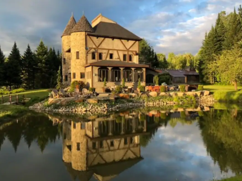 Spend The Night In An Airbnb That's Inside An Actual Castle Right Here In Vermont
