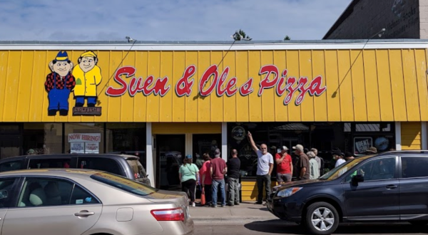 For 40 Years, This Iconic Grand Marais Restaurant Has Served Up Scrumptious Pizza To Minnesota Travelers