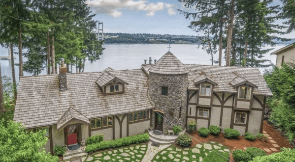 Spend A Weekend Whale Watching From This Stunning Chateau In Washington