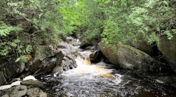 Cascade Stream Gorge Trail Is An Easy Hike In Maine That Takes You To An Unforgettable View