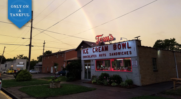 There’s No Better Way To Spend A Day Than Visiting This Antique Store And Ice Cream Shop In South-Central Ohio