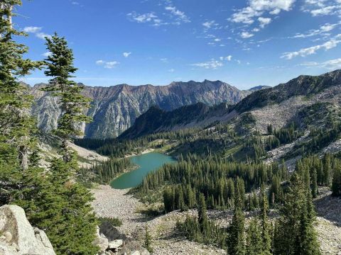 Hike To An Emerald Lagoon On The Red Pine Lake Trail In Utah