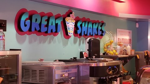Choose From More Than 29 Delicious Flavors At This Family-Owned Milkshake Shop In Southern California