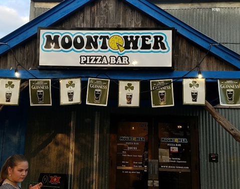 The World's Largest Pizza Can Be Found Right Here In Texas At Moontower Pizza Bar