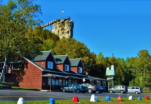 Castle Rock, A 195-Foot-High Natural Lookout In Michigan, Boasts Views Of Up To 20 Miles
