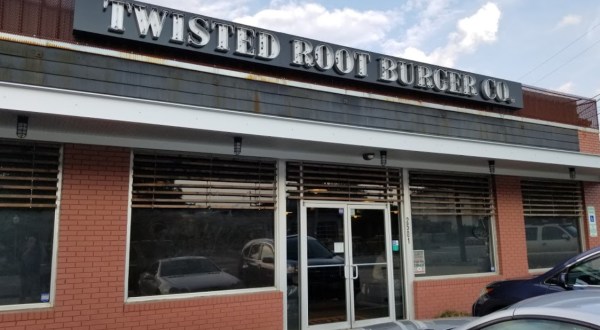 Alabama’s Twisted Root Burger Co. Serves Alcoholic Milkshakes And Burgers Galore