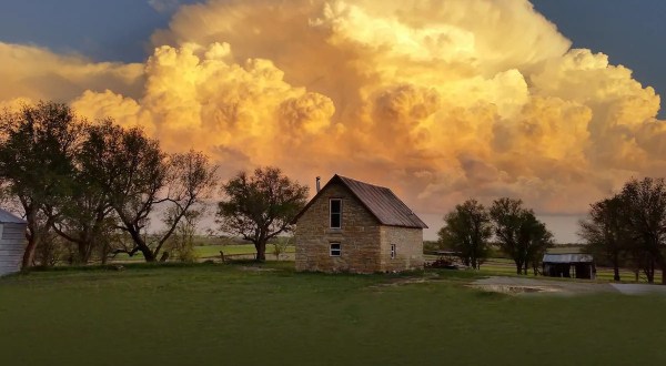 Sleep In A Piece Of Kansas Limestone History In This Countryside Airbnb