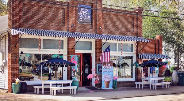 Savor The Sweet Goodness Of Ice Cream And Candy At Away Down South In Louisiana